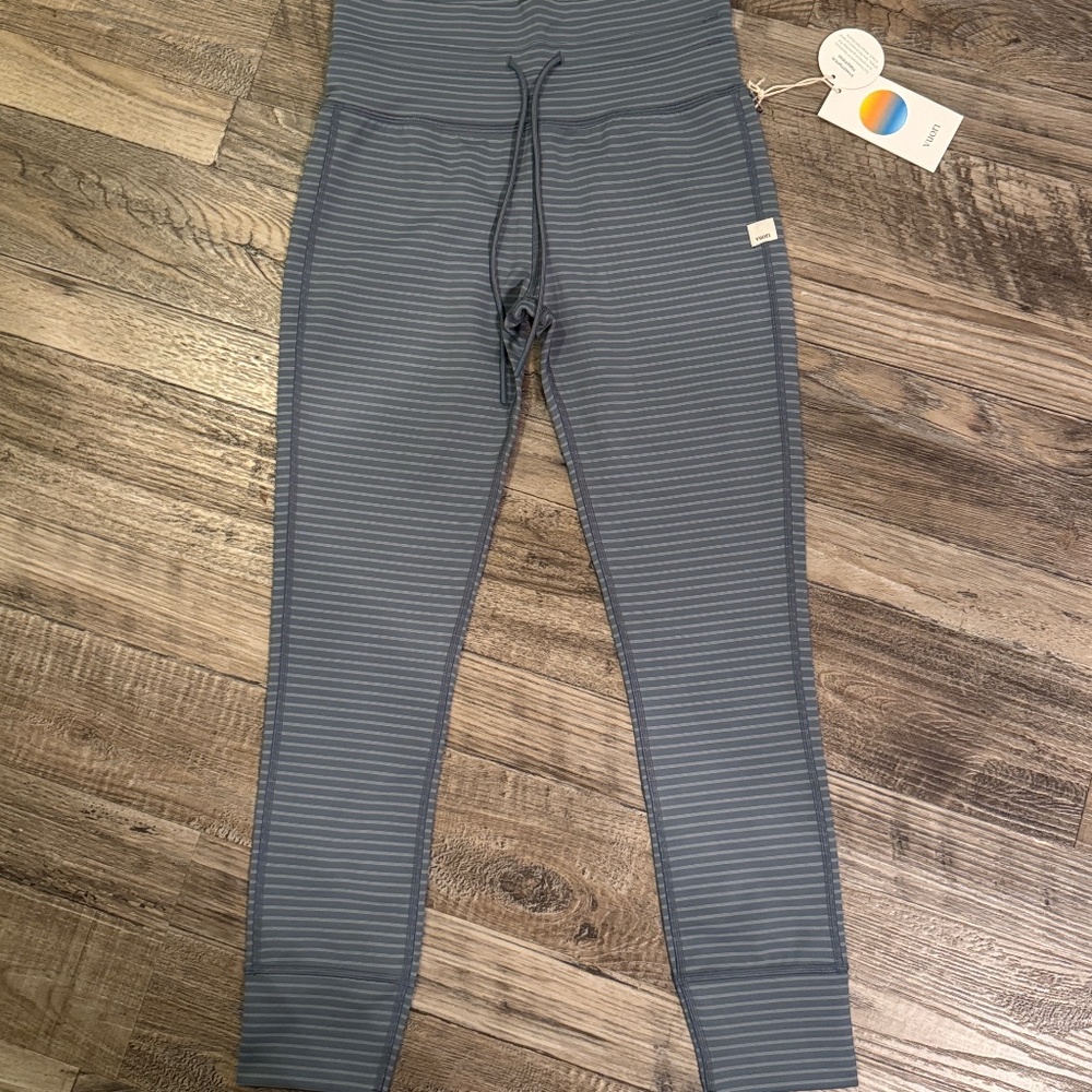 NWT - Vuori - Stripe Daily Legging - Smoke Blue Stripe - Size M